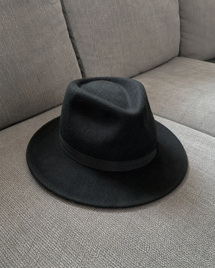 Original source for Hat example 7