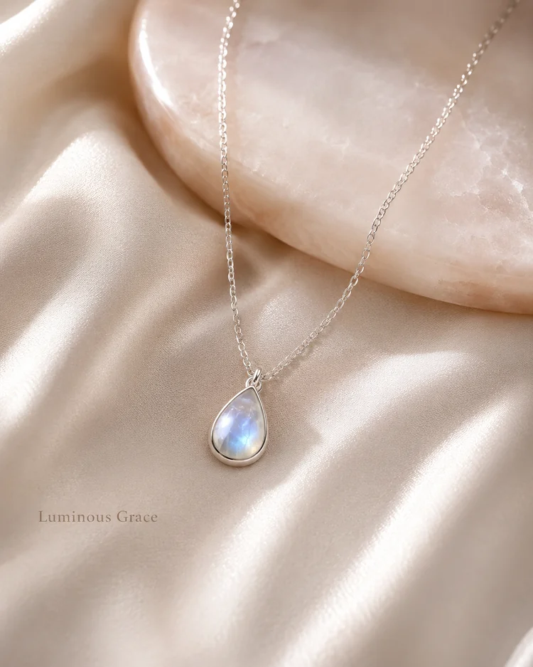 Jewelry AI result example 16