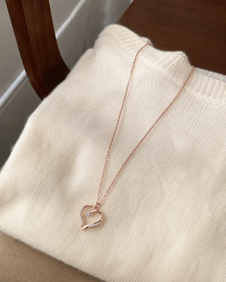Jewelry AI result example 9