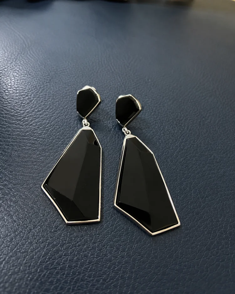 Original source for Earrings example 15