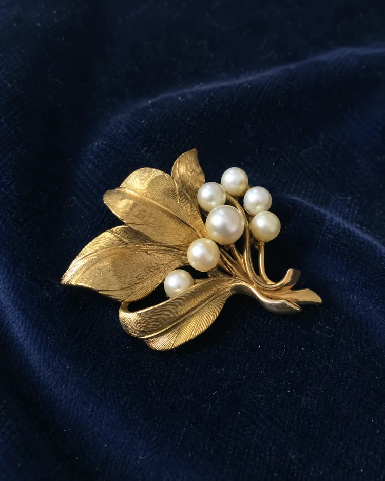 Original source for Jewelry Retouch example 12