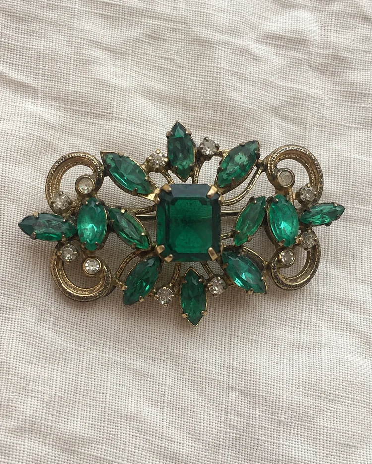 Original source for Jewelry Retouch example 4