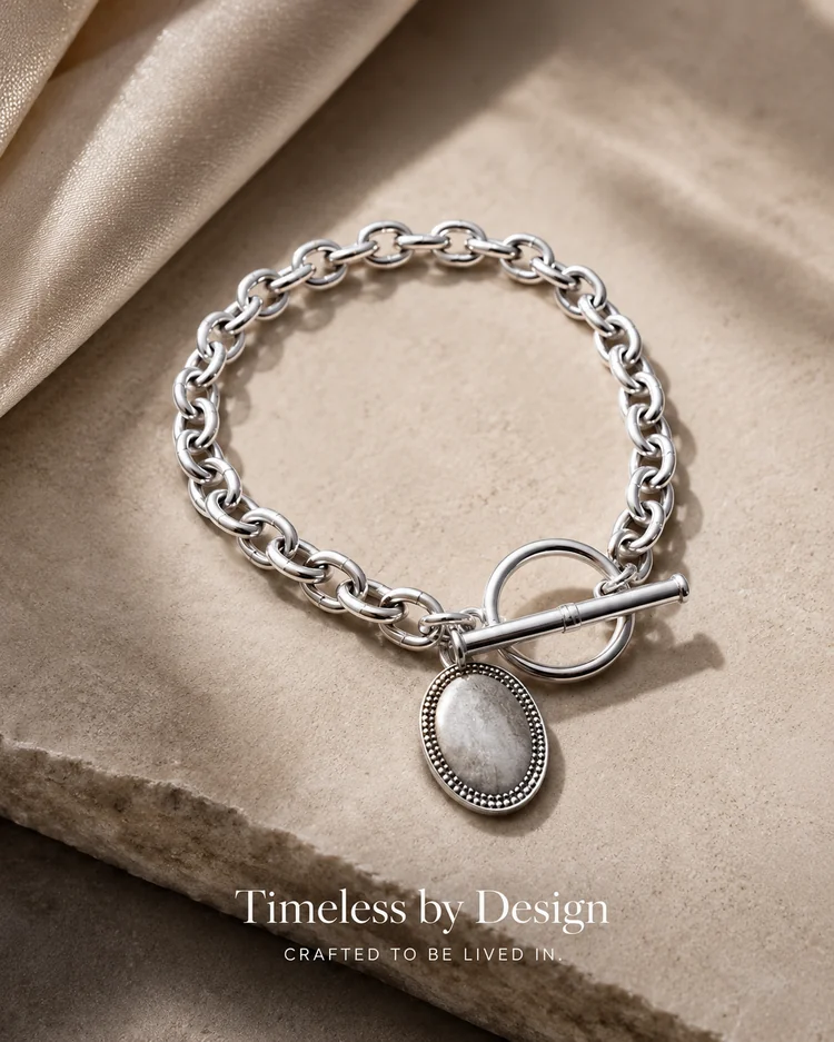 Jewelry Retouch AI result example 6