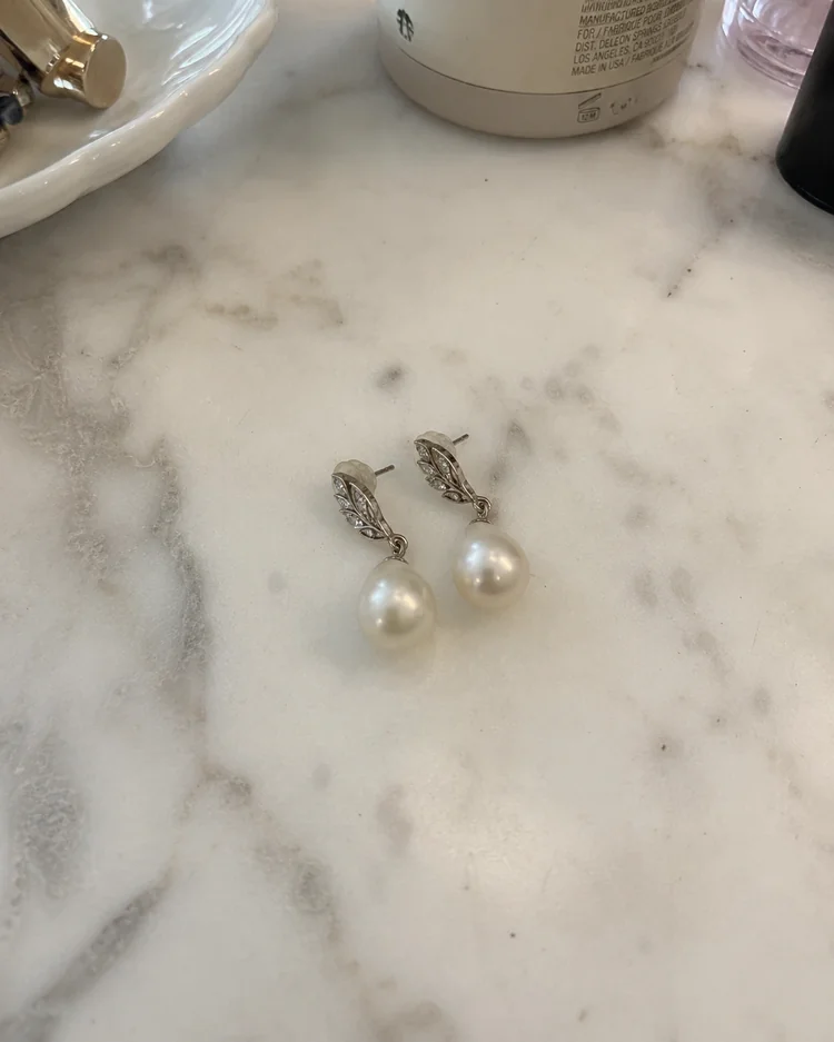 Original source for Jewelry Retouch example 7