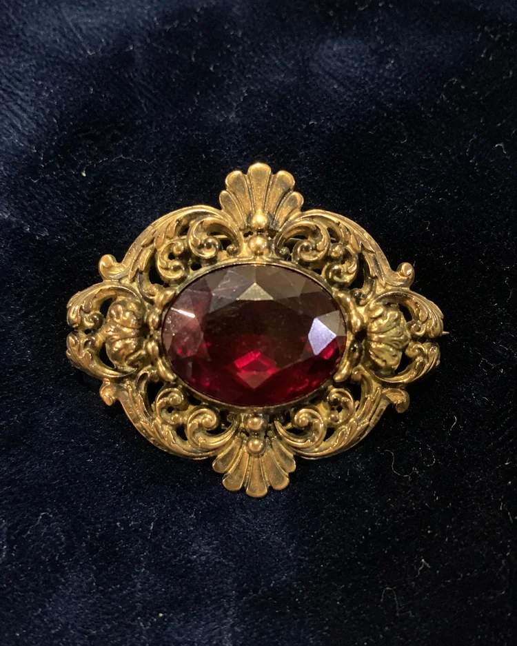 Original source for Jewelry Retouch example 9