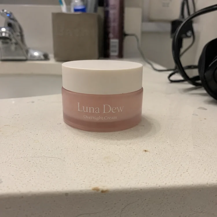 Original source for Cosmetic Packaging example 16