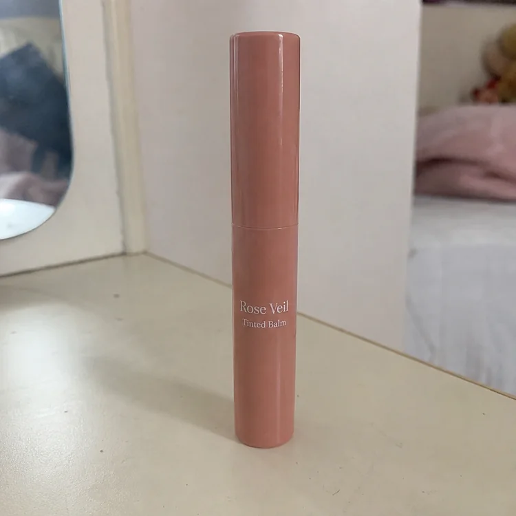 Original source for Cosmetic Packaging example 18