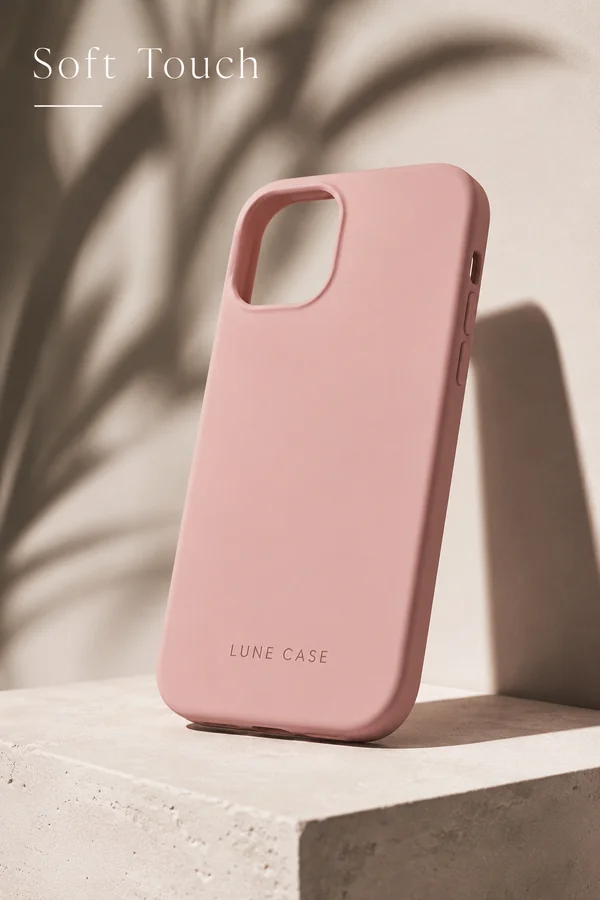Product Mockup AI result example 3