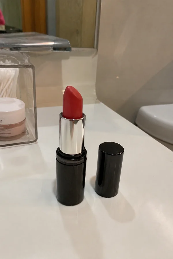 Original source for Product Retouch example 17