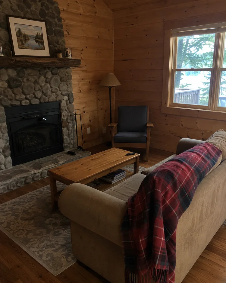 Original source for Airbnb Photo example 16
