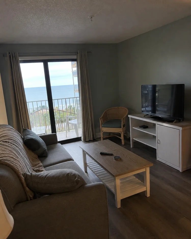 Original source for Airbnb Photo example 7