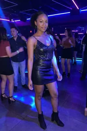 🍸 Nightlife sample 1